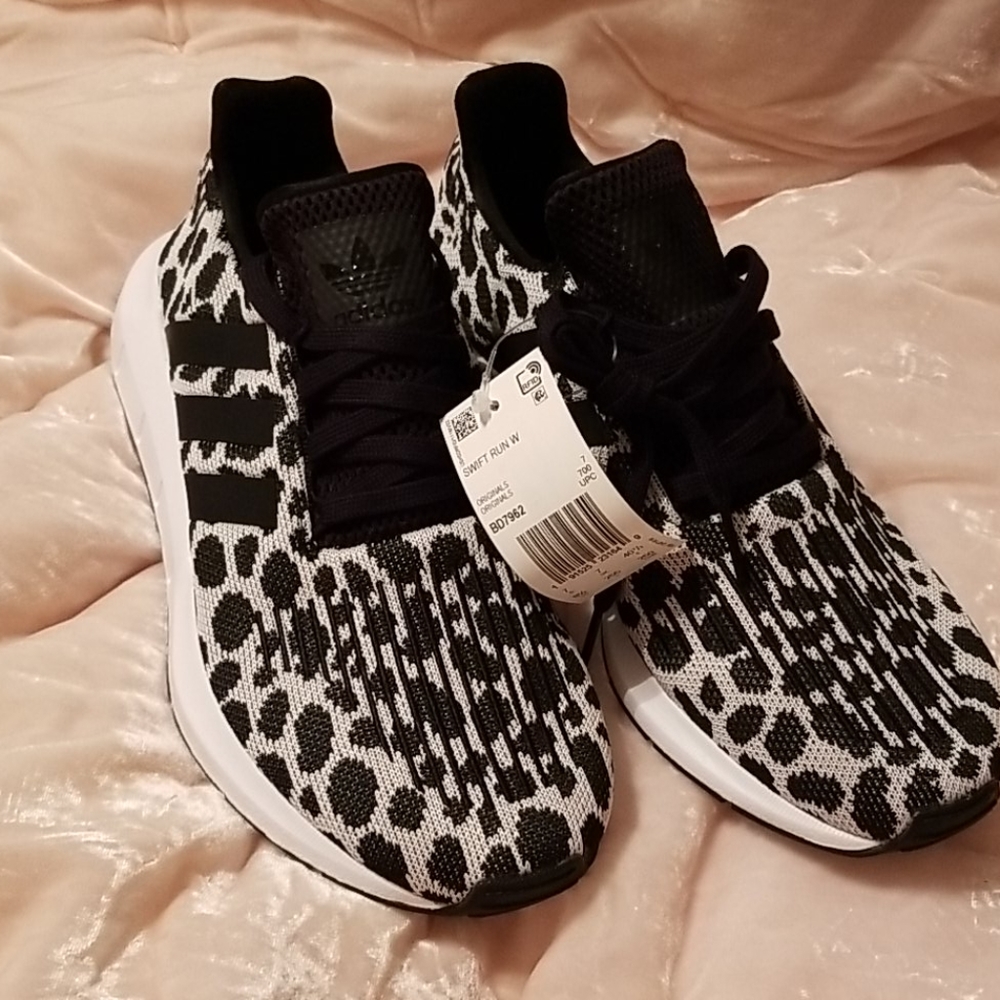 ADIDAS Swift Run 8.5